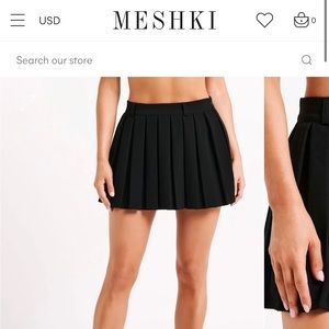 MESHKI MURA pleated skirt size Medium - worn once